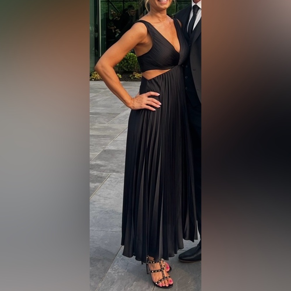 Abercrombie & Fitch Black Pleated Maxi Dress